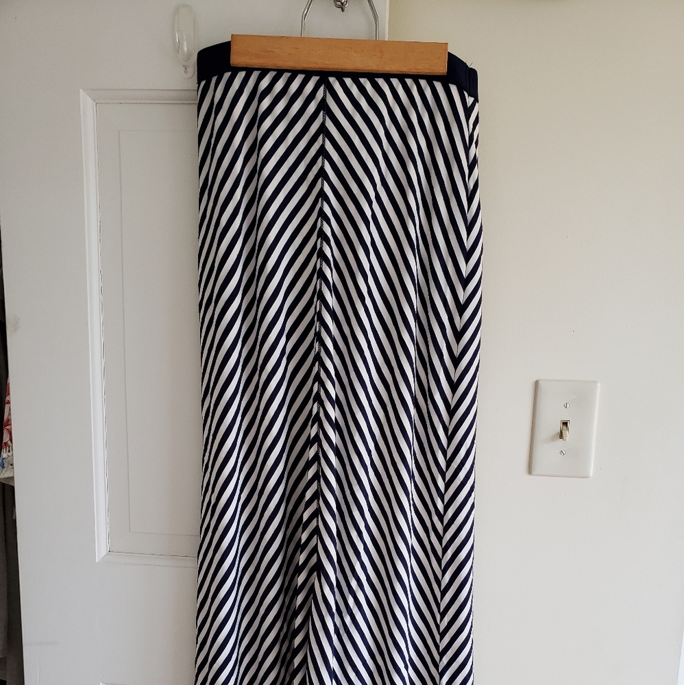 Max Studio Chevron Maxi Skirt